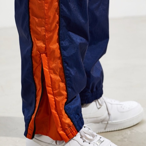 Brand New Lacoste UO Exclusive Nylon Track Pant - Picture 7 of 8